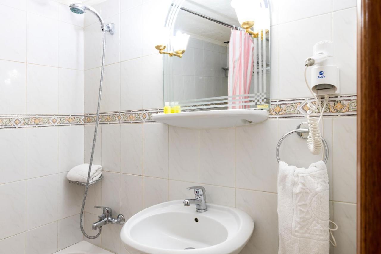 Rami Hotel Fālūghā Bagian luar foto