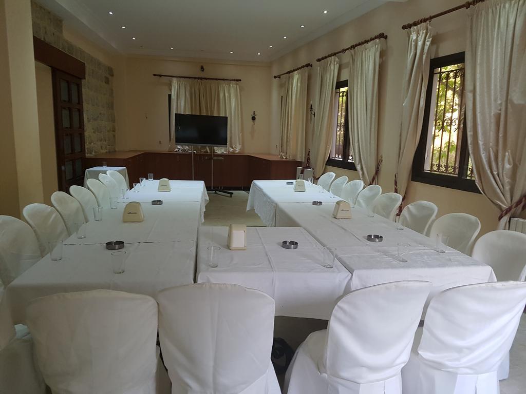 Rami Hotel Fālūghā Bagian luar foto