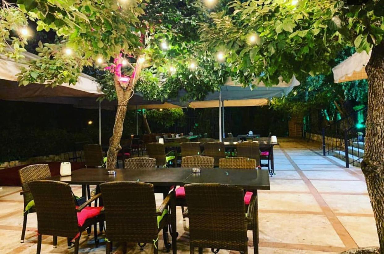 Rami Hotel Fālūghā Bagian luar foto